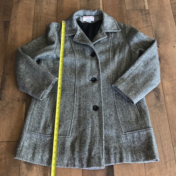 Winter Time wool coat/ color Gray/ size Medium - Picture 8 of 8